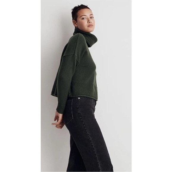 Madewell Sadler Turtleneck Sweater Size Large Deep Forest Green Merino Wool Boxy - Picture 2 of 9